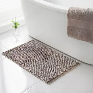B&M Velvet Bath Mat 50 X 80cm - Nude 1 B&M Velvet Bath Mat 50 X 80cm - Nude