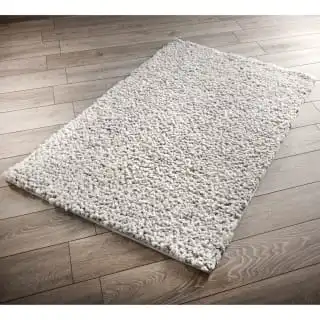 B&M Chunky Knit Rug 60 X 110cm - Silver 1 B&M Chunky Knit Rug 60 X 110cm - Silver