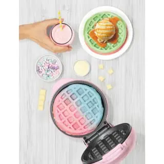 Giles & Posner Mini Waffle Maker 8 Giles & Posner Mini Waffle Maker - Image 8